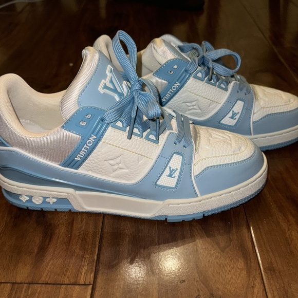 Louis Vuitton Sky Blue Trainers Brand New - Picture 2 of 4